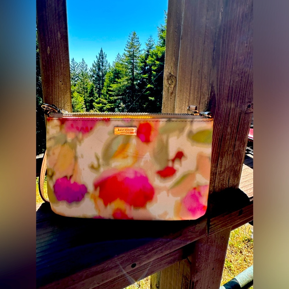 Kate spade wristlet